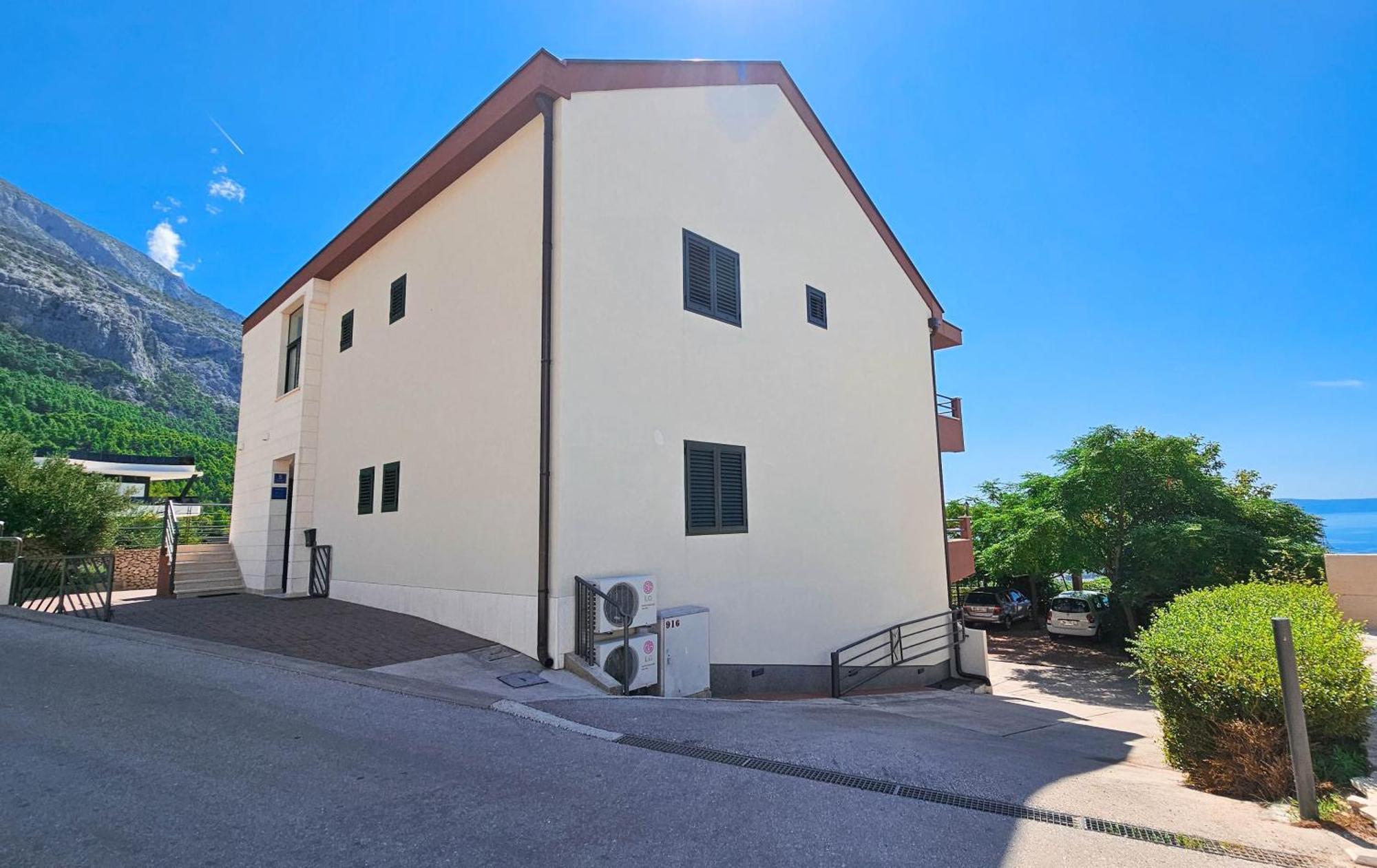 Apartments Vukovic Vanja Makarska Exteriör bild